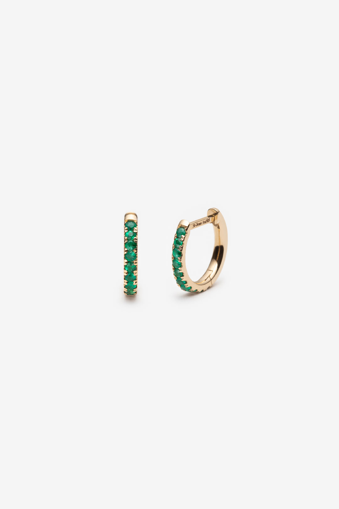 Boucles d'oreilles serties d'émeraudes naturelles