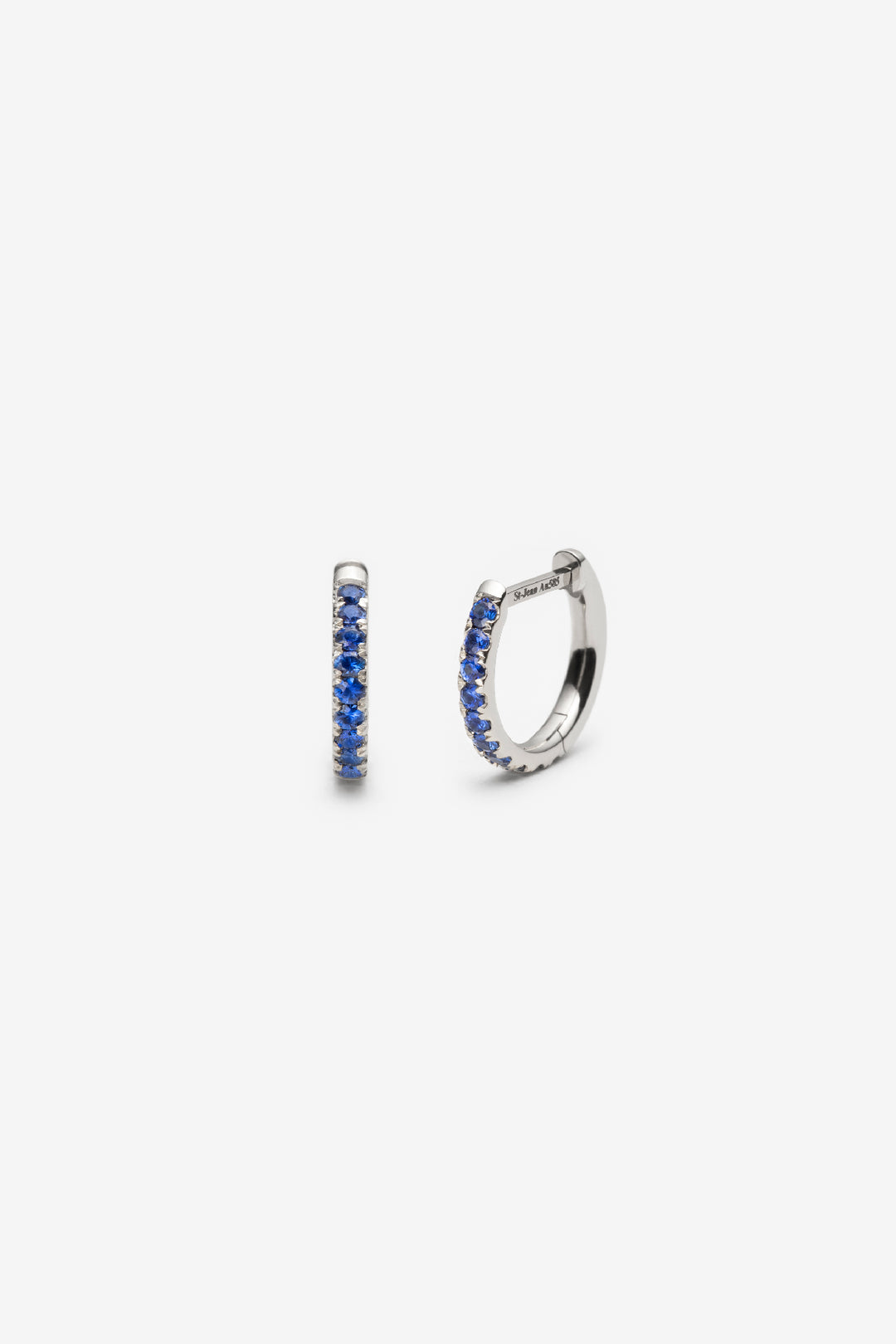 Boucles d'oreilles serties de saphirs naturels