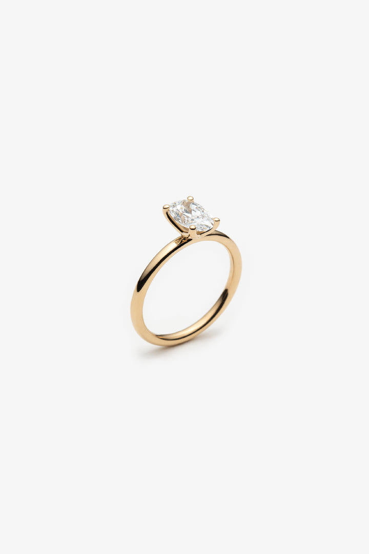 Bague Floréale diamant crée ovale brillant ct 18K